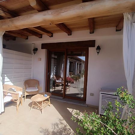 Case Vacanze Nioleo - Apartments And Pool Siniscola Kültér fotó