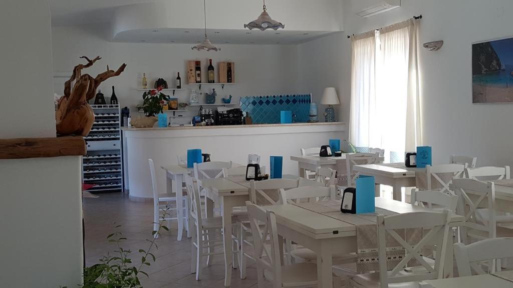Case Vacanze Nioleo - Apartments And Pool Siniscola Kültér fotó