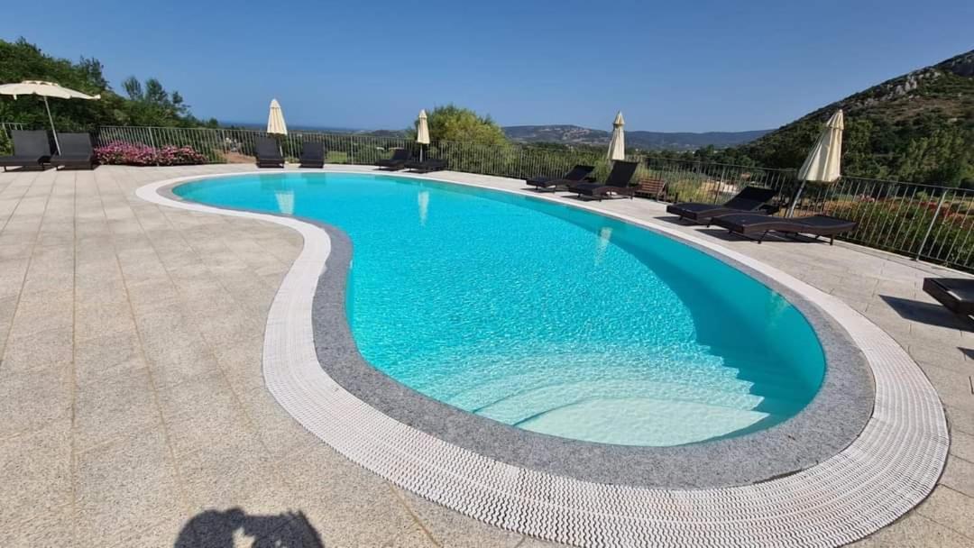 Case Vacanze Nioleo - Apartments And Pool Siniscola Kültér fotó