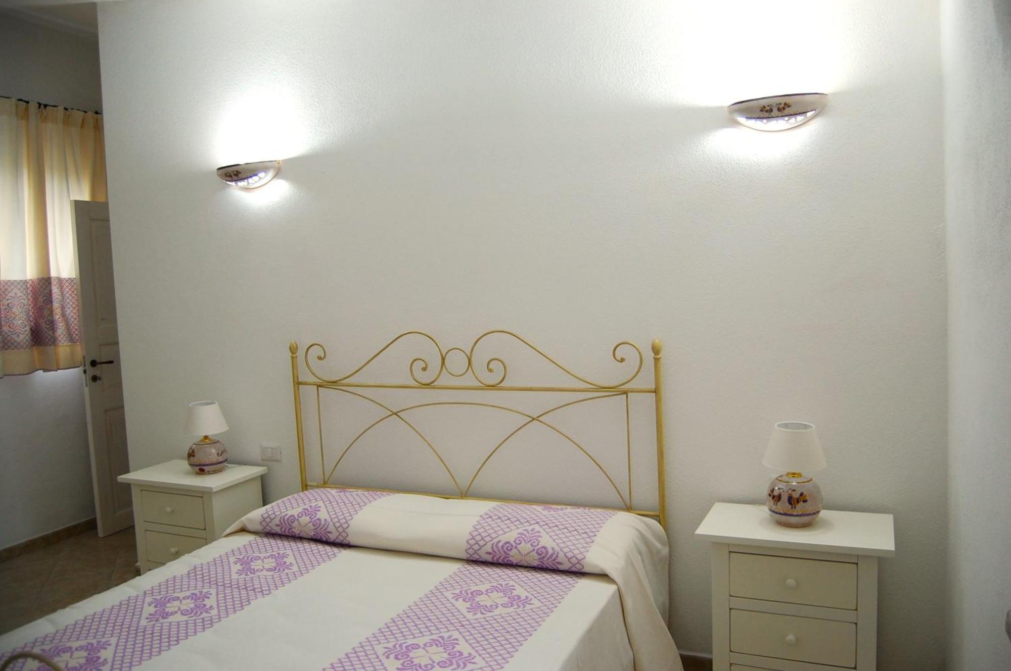 Case Vacanze Nioleo - Apartments And Pool Siniscola Kültér fotó