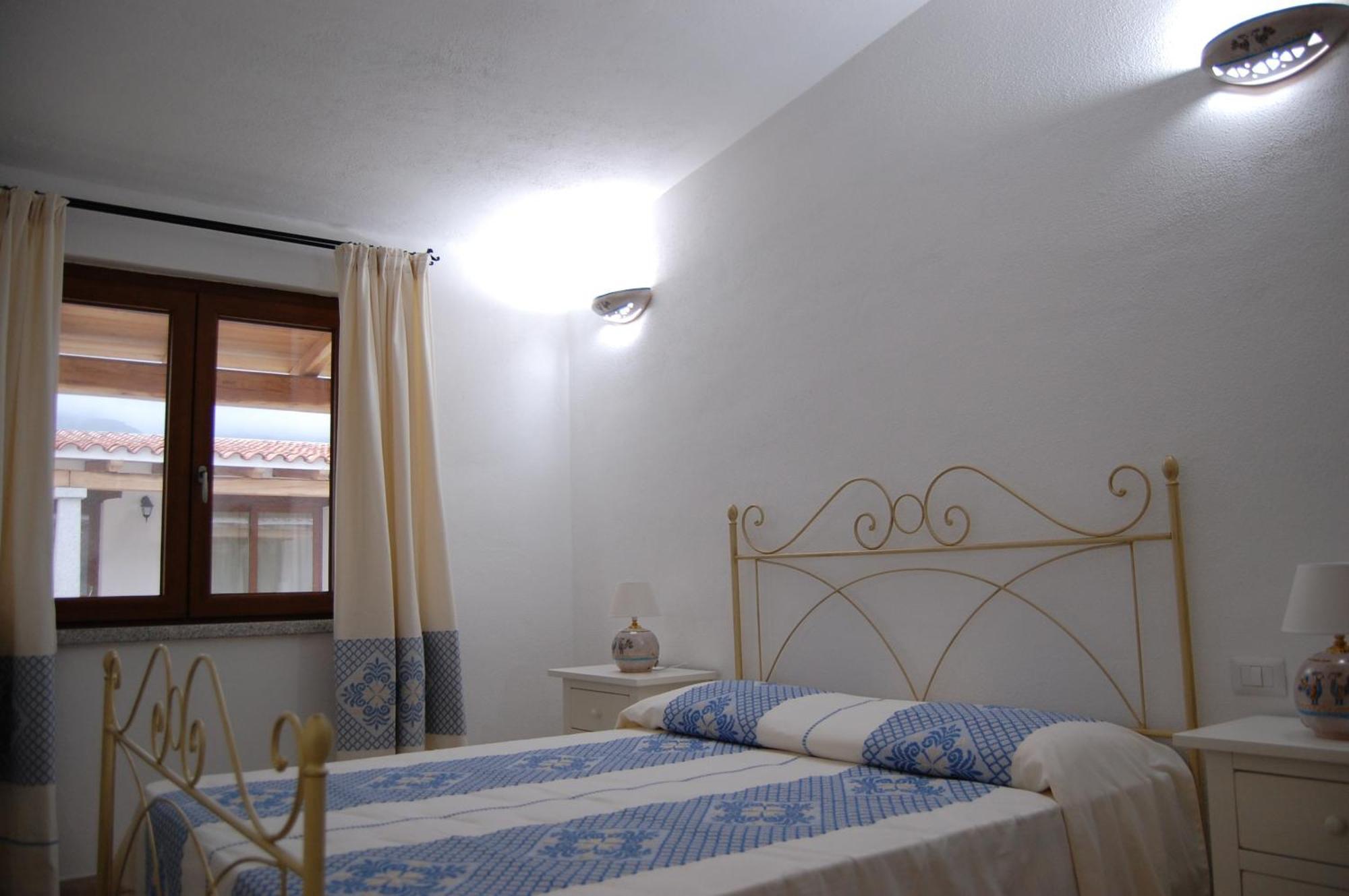 Case Vacanze Nioleo - Apartments And Pool Siniscola Kültér fotó