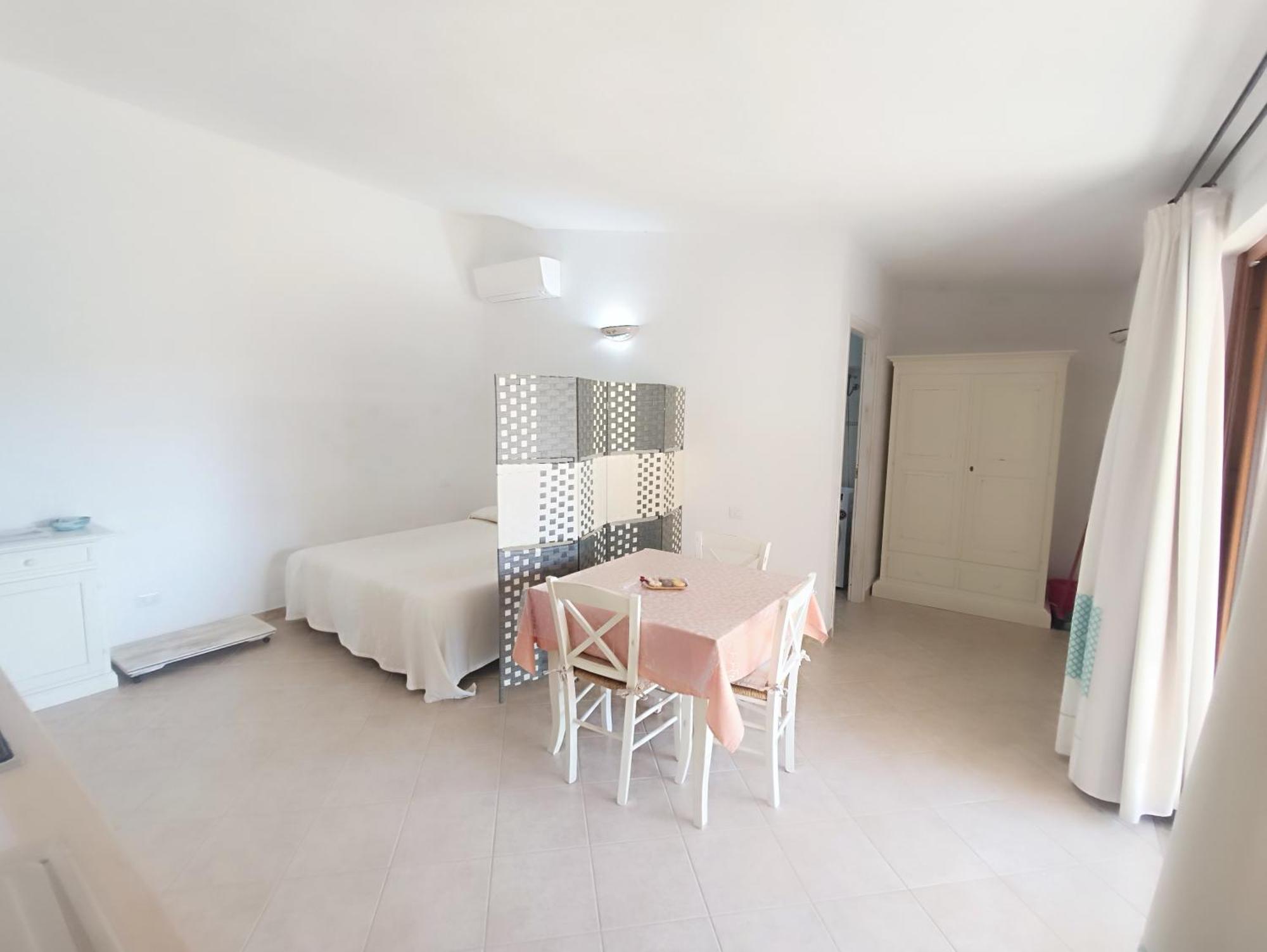 Case Vacanze Nioleo - Apartments And Pool Siniscola Kültér fotó