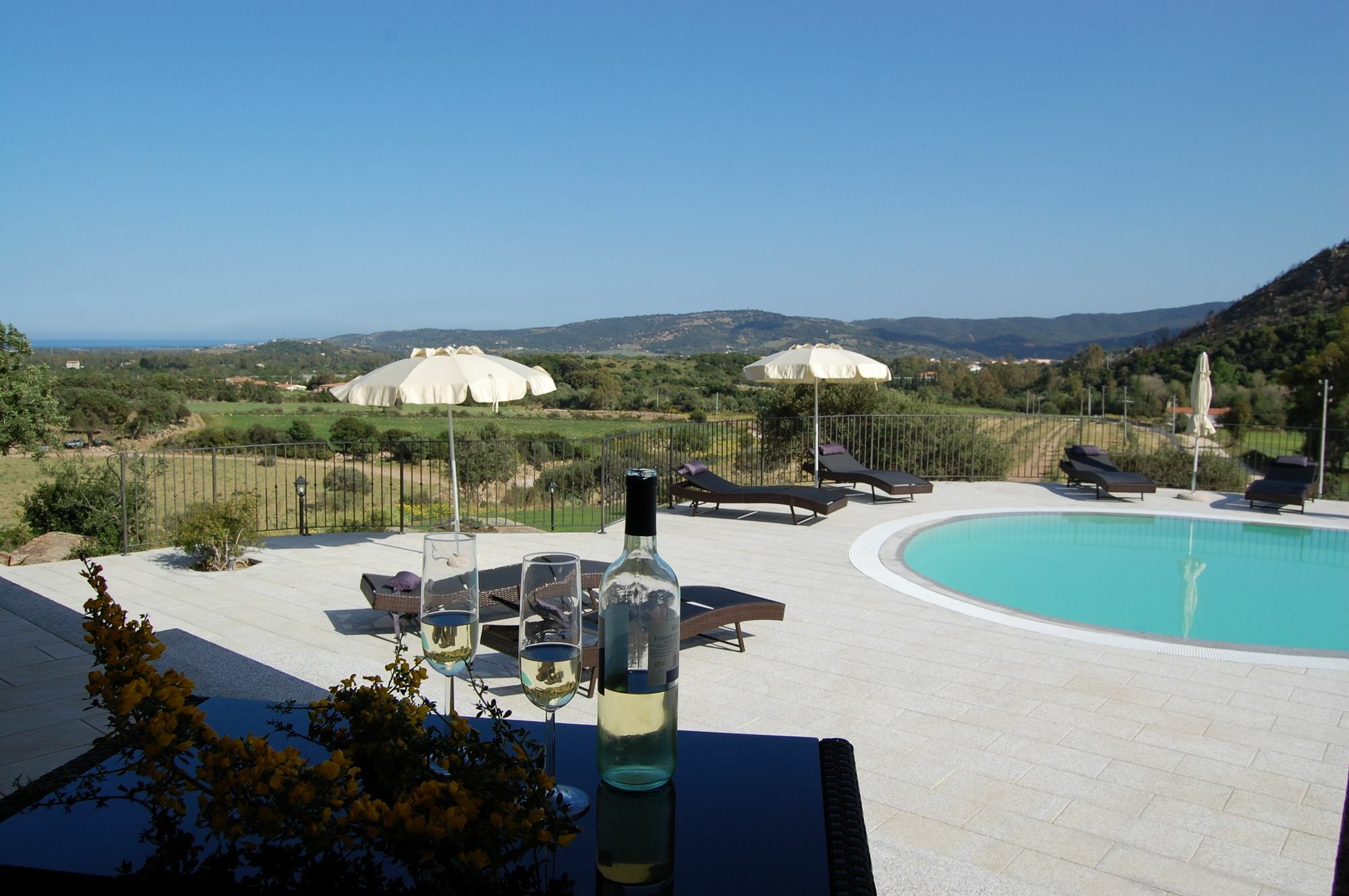 Case Vacanze Nioleo - Apartments And Pool Siniscola Kültér fotó